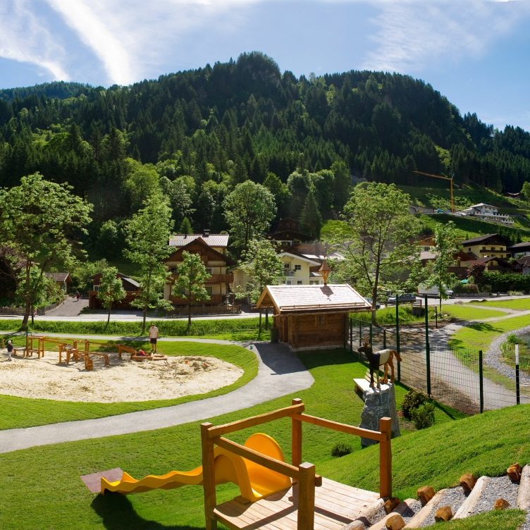Erlebnisspielplatz Gaudi Alm Sport- und Freizeitzentrum – Rucki Zucki’s Gaudi Alm | Ferienwohnung Langwallner für Ihren Urlaub in Großarl | Sommer und Winter